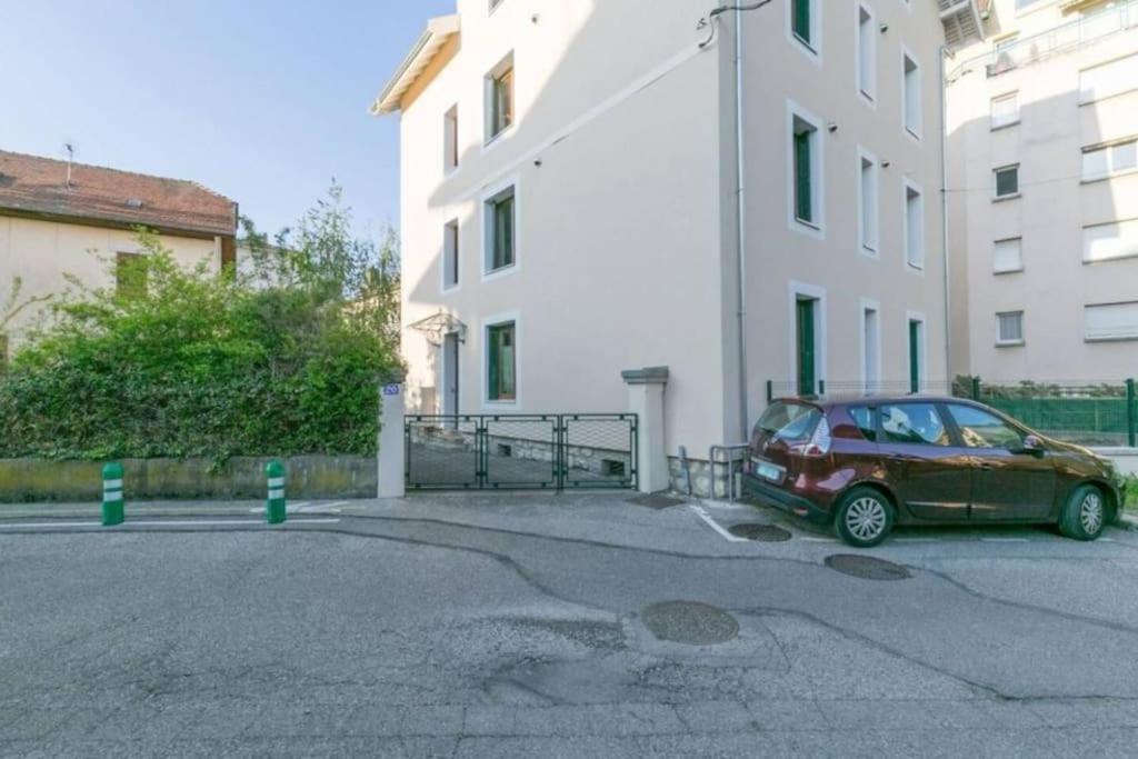 Tres Beau Studio Centre Ville, Au Calme Annecy Zewnętrze zdjęcie